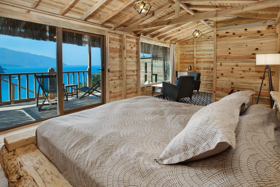 Natural landscape, View (from property/room), Balcony/Terrace, Bedroom, Mountain view, Sea view