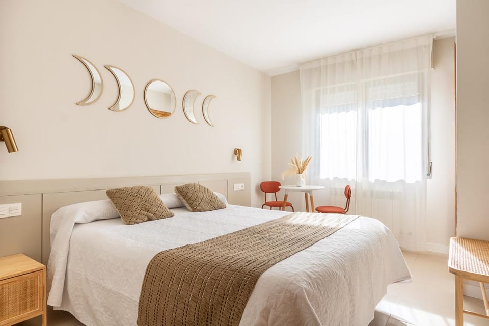 Bed, Mountain view