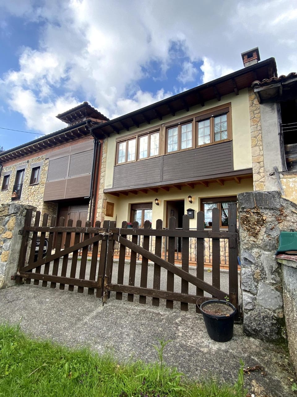 Property building, Day