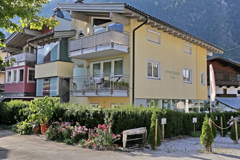 Property building, Natural landscape, Balcony/Terrace