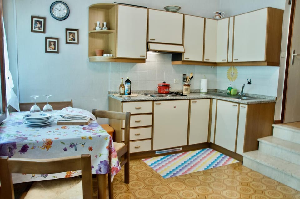 Al Sole di TSS' - Cozy Apartment a 20 Metri dal Lago di Caldonazzo - Perfetto per coppie a Calceranica al Lago Apartment in Trentino-South Tyrol