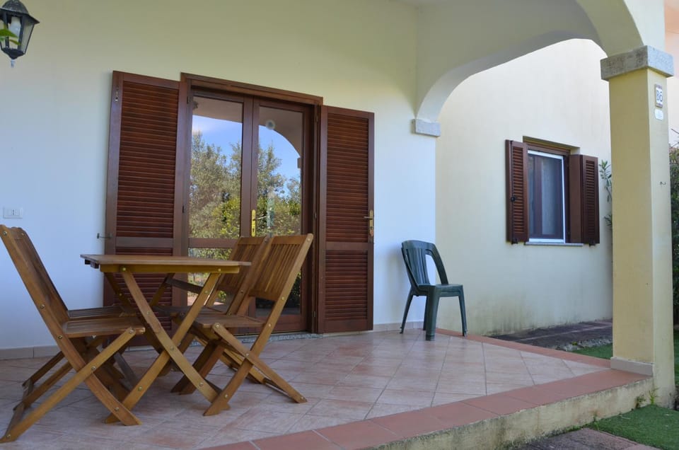 Via Genova Apartment in San Teodoro