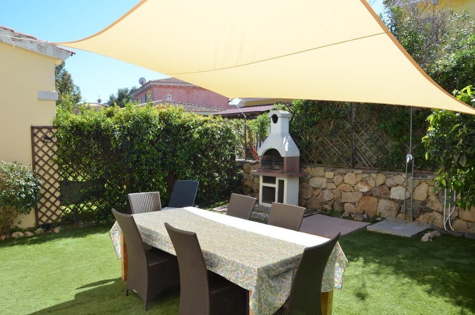 Via Genova Apartment in San Teodoro