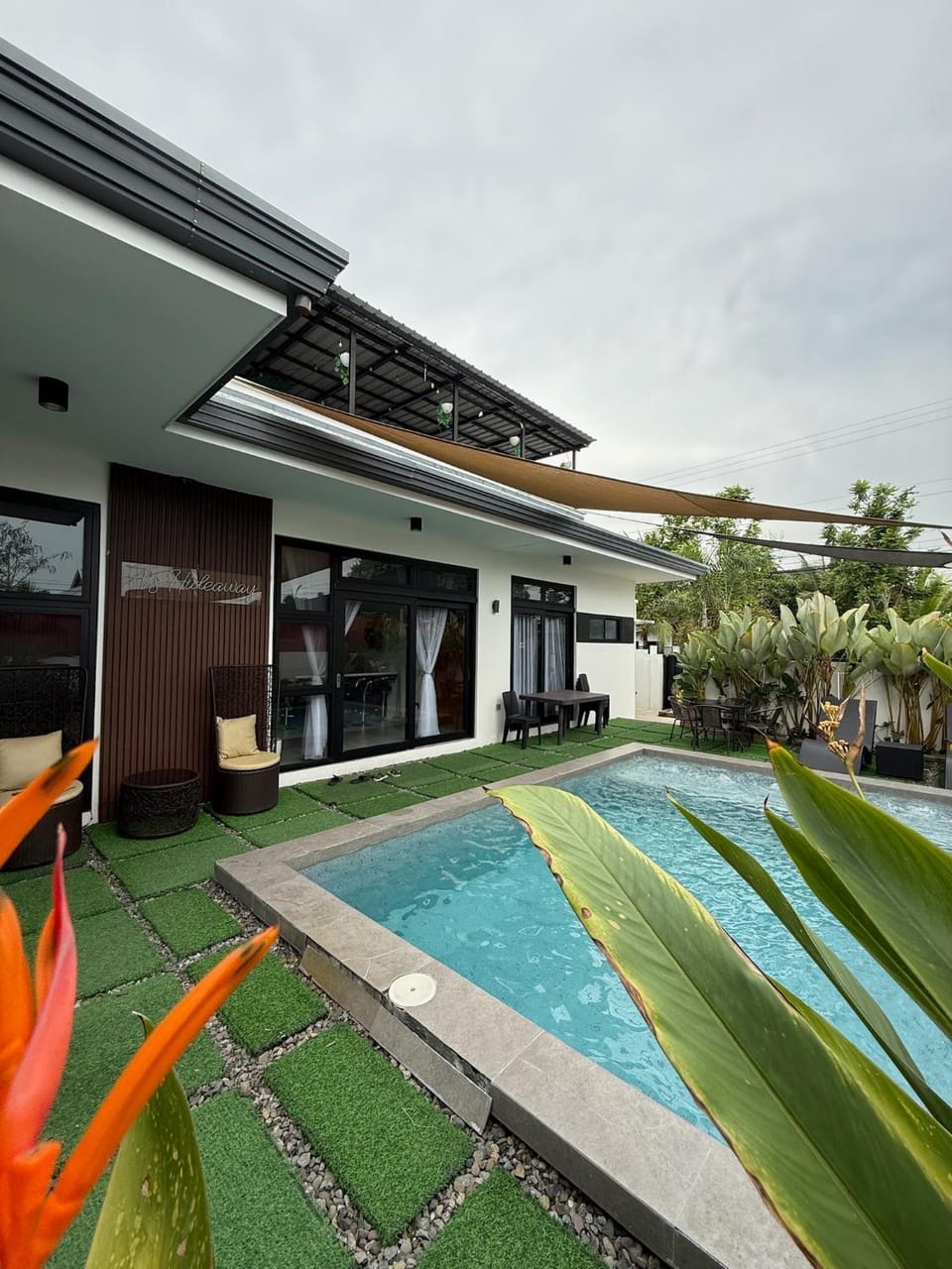 Garden view, Pool view
