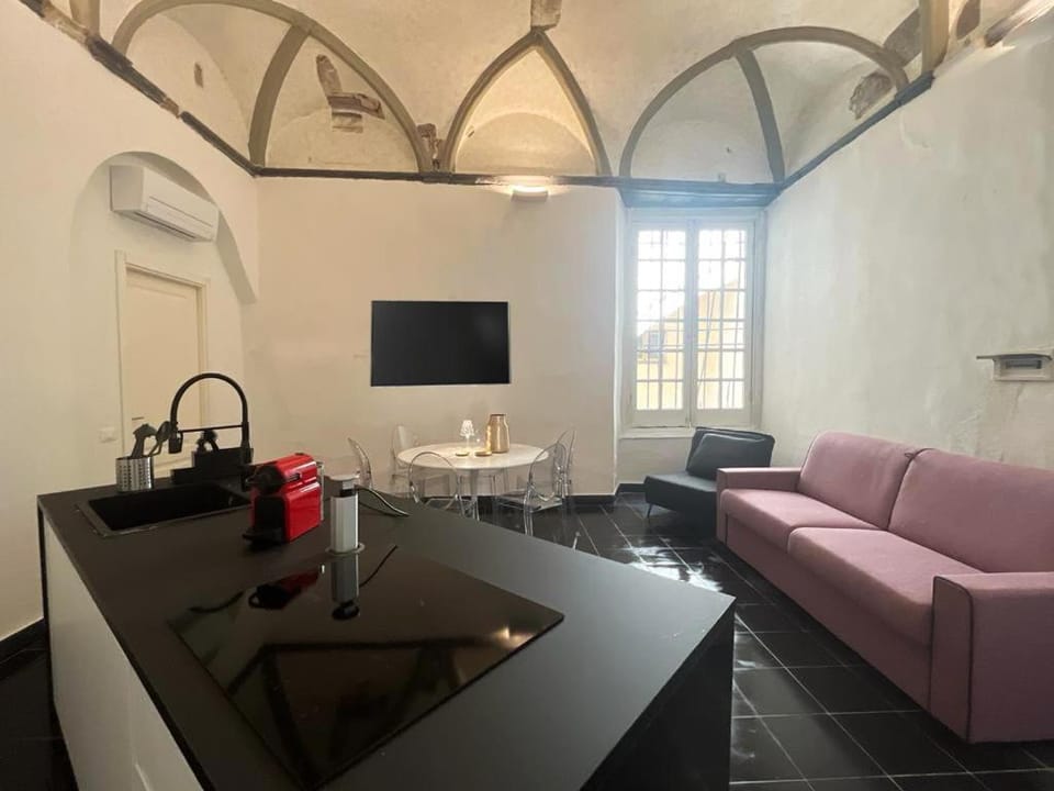 Happy Family Apartments Giustiniani Apartment in Genoa