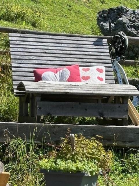 Seating area, Hiking
