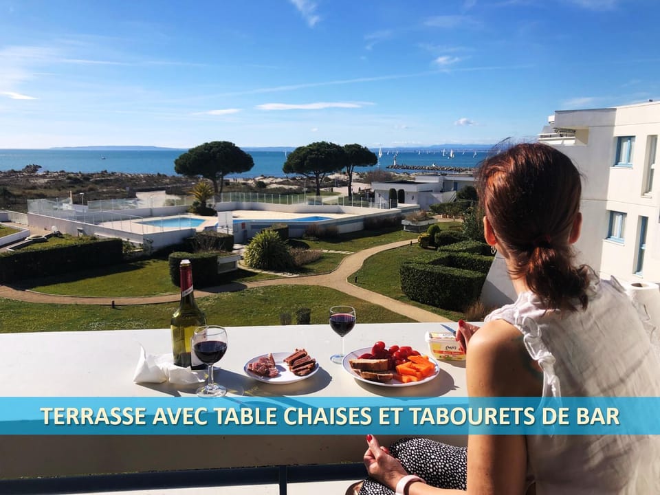 Patio, Natural landscape, Sea view