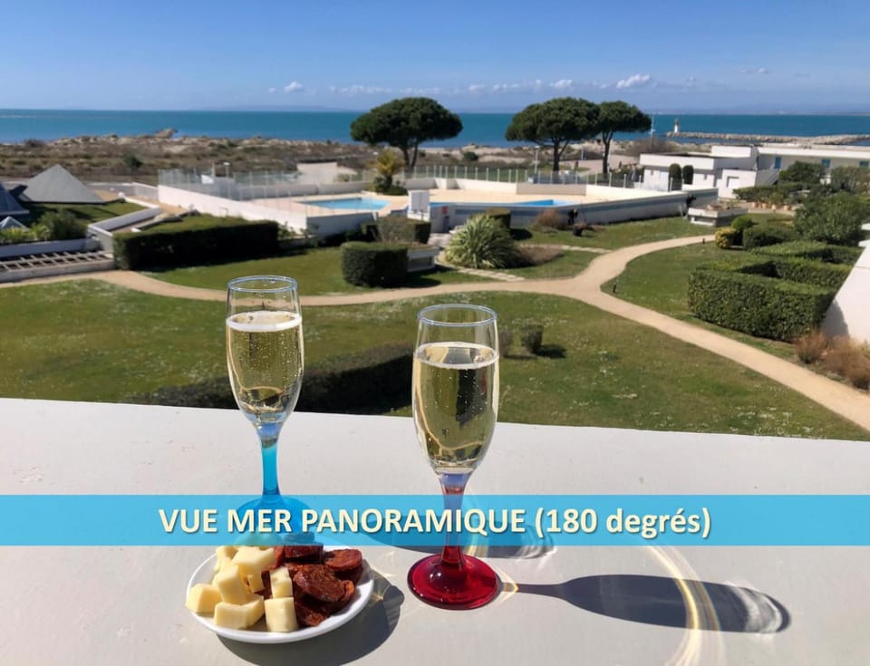 Patio, Natural landscape, Sea view