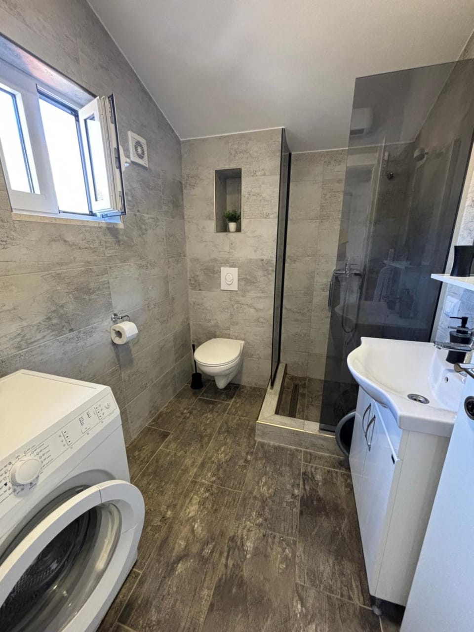 Toilet, Bathroom