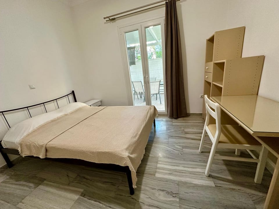 Lila Central Apartment 5 Min Walk to Port and Beach Apartment in Paros