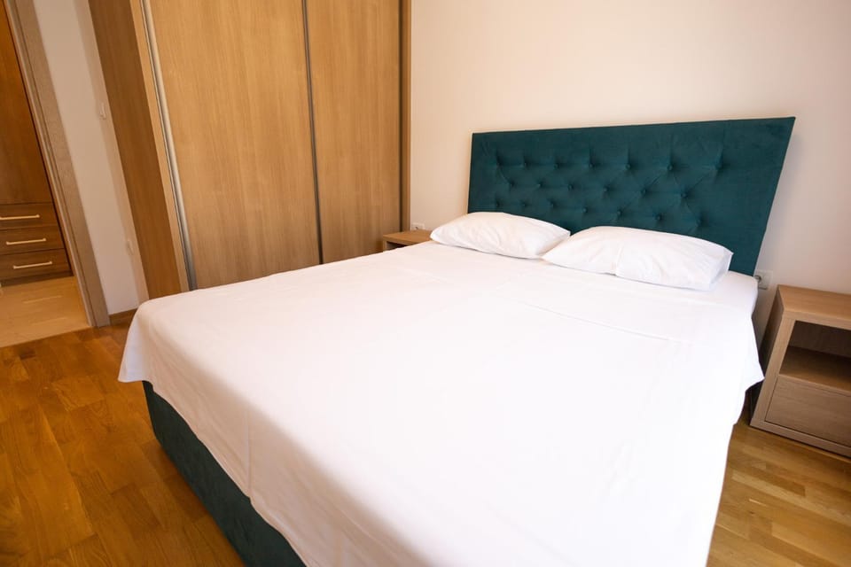 Bed, Bedroom, wardrobe