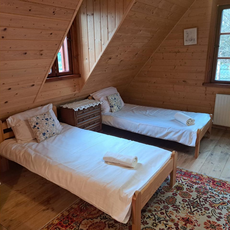 Dom myśliwski- główny Bed and Breakfast in Poland