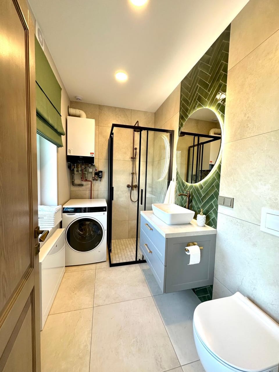 Shower, Toilet, Bathroom, Bath, towels, washing machine, dryer