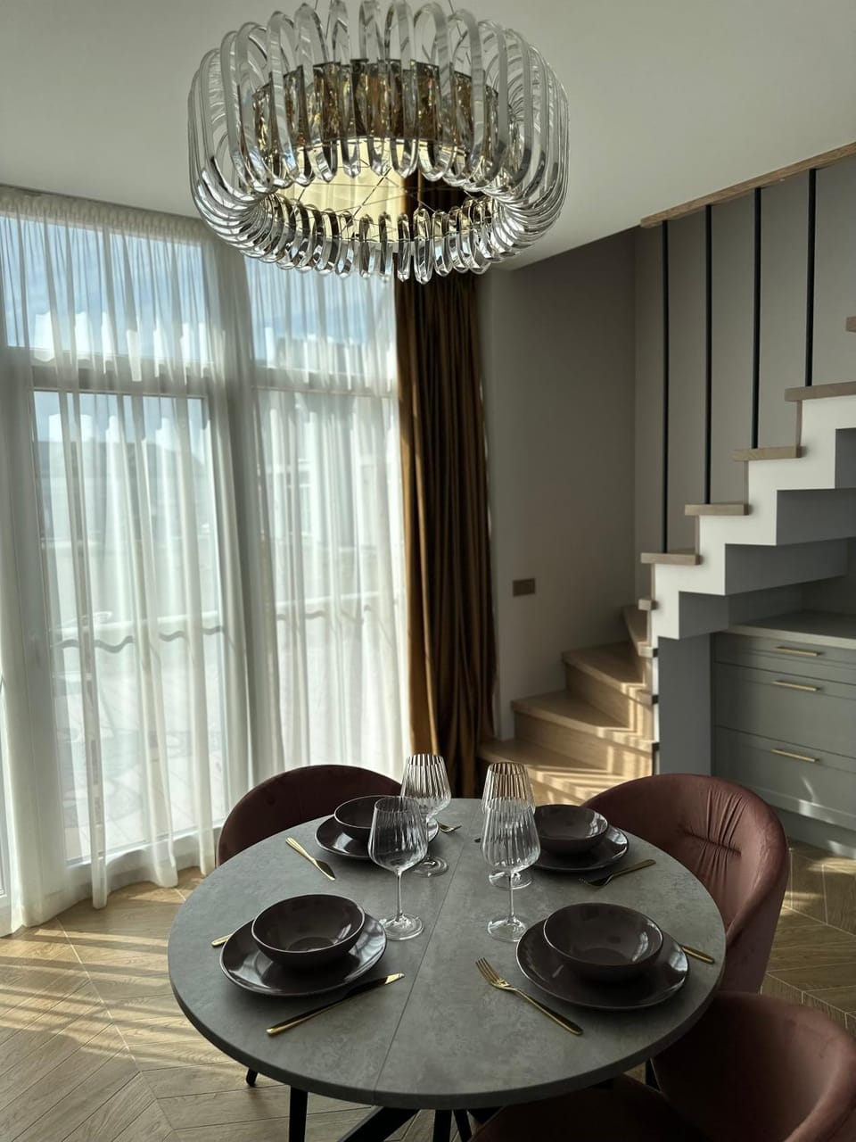 Living room, Seating area, Dining area
