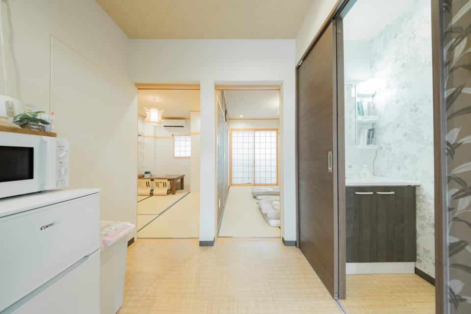CandyHouse鹤桥站徒步7分钟难波日本桥心斋桥8分钟奈良usj天王寺直达 Apartment in Osaka