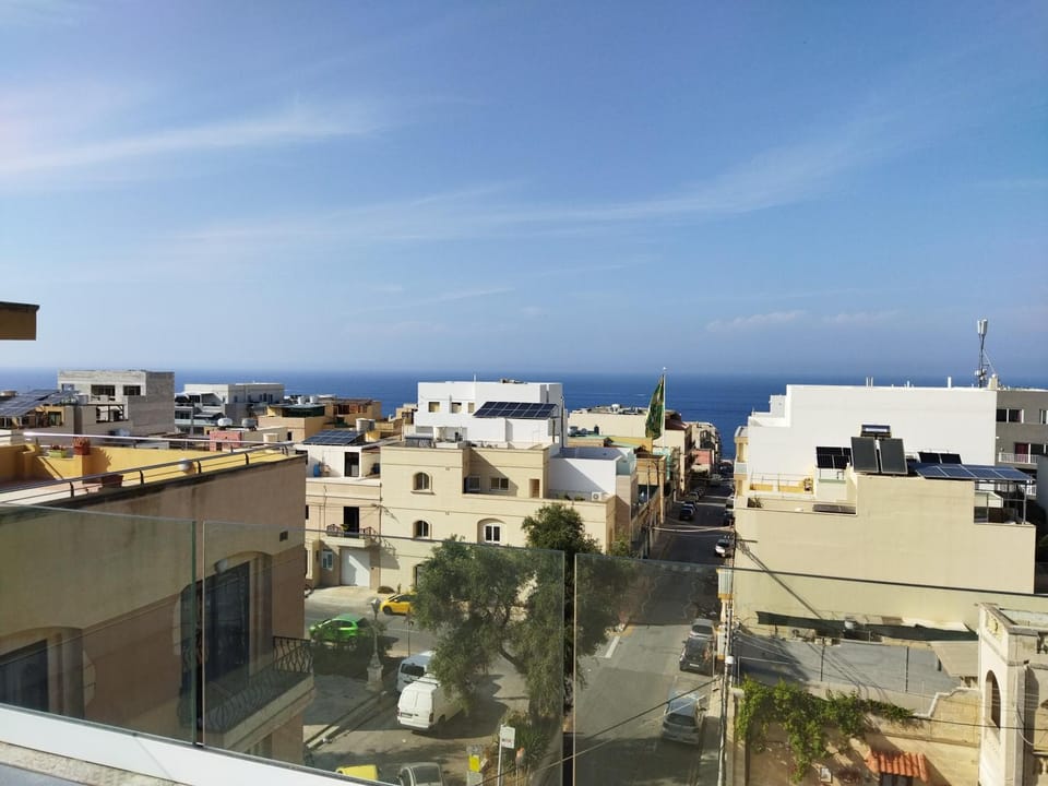 Duplex penthouse with swimming pool Apartment in Malta