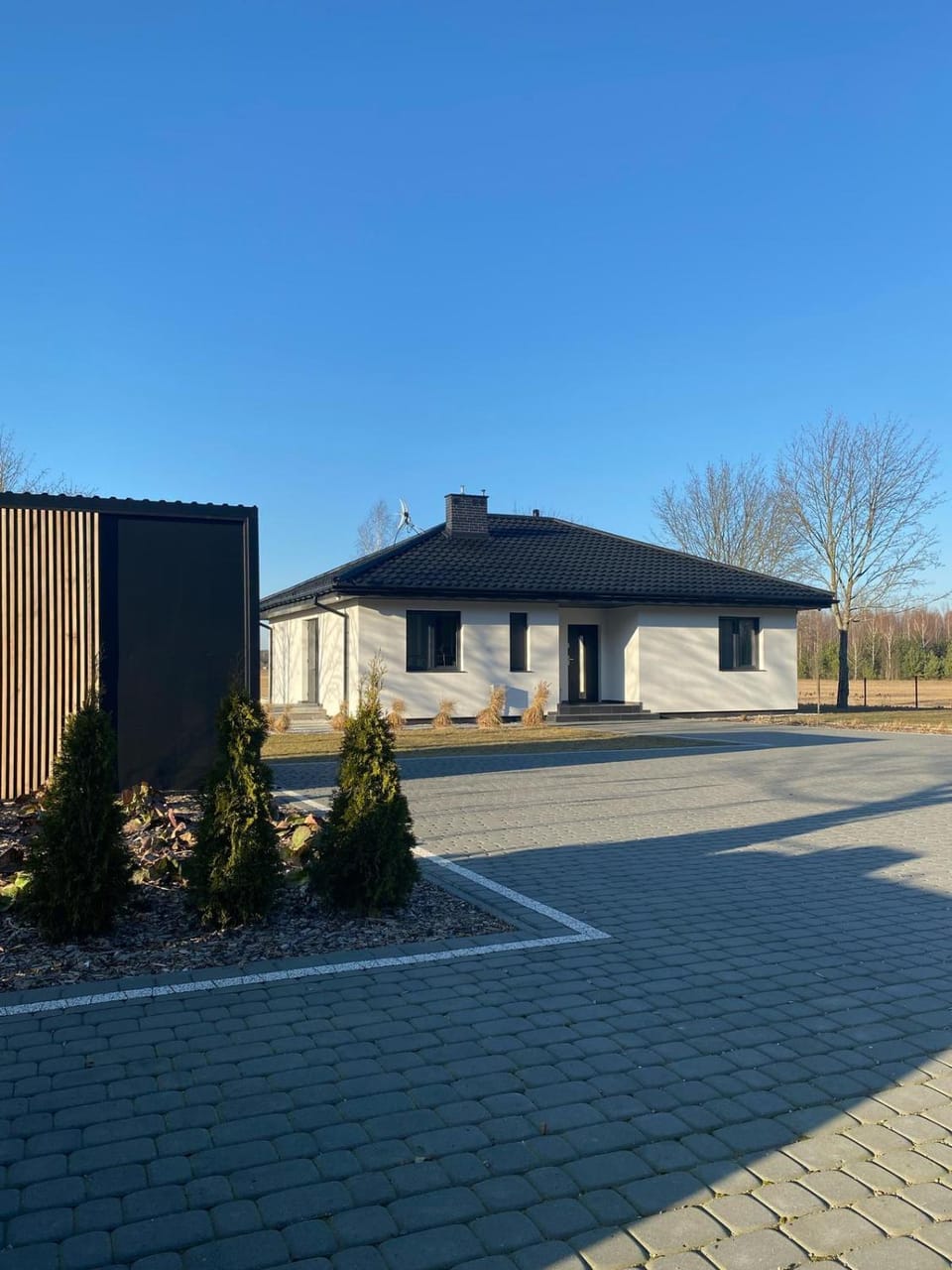 Property building, Day