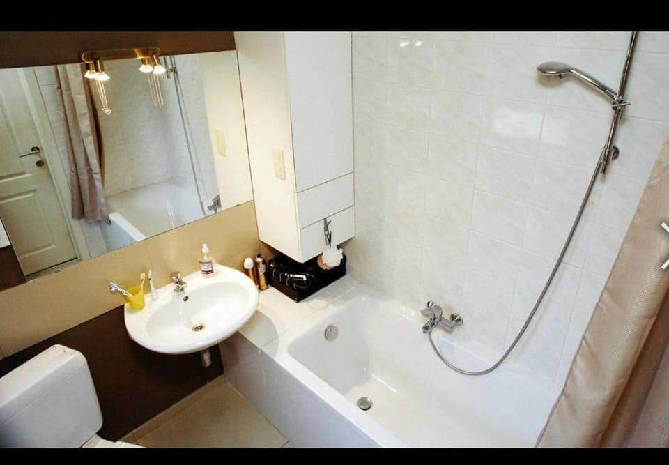Shower, Bathroom, Bath, towels