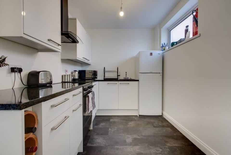 The Long Hall 2 bed ground floor annexed apartment - sleeps 6 Apartment in Chesterfield