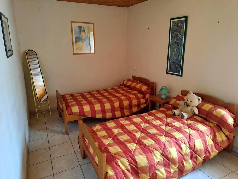 Photo of the whole room
