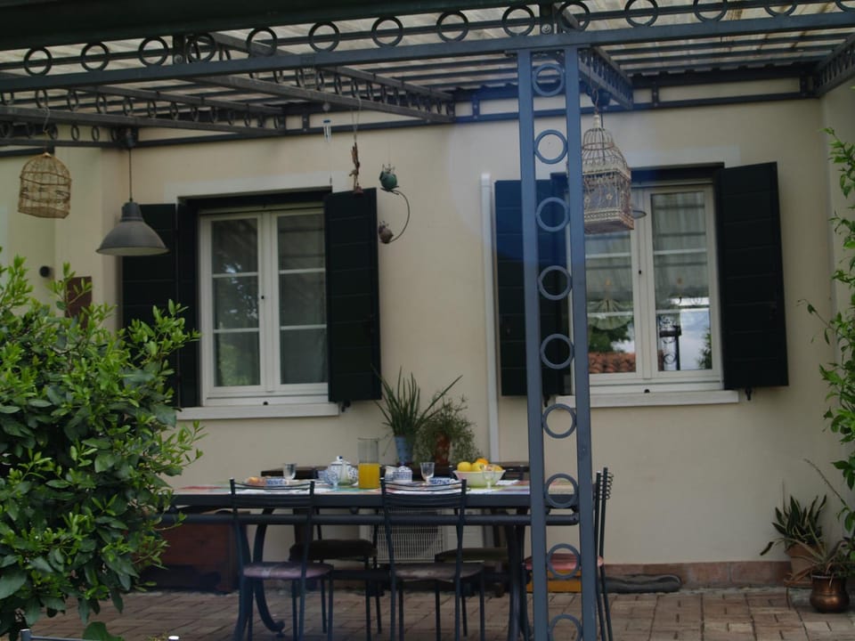 Patio, Dining area, Internal: Not applicable to any particular room