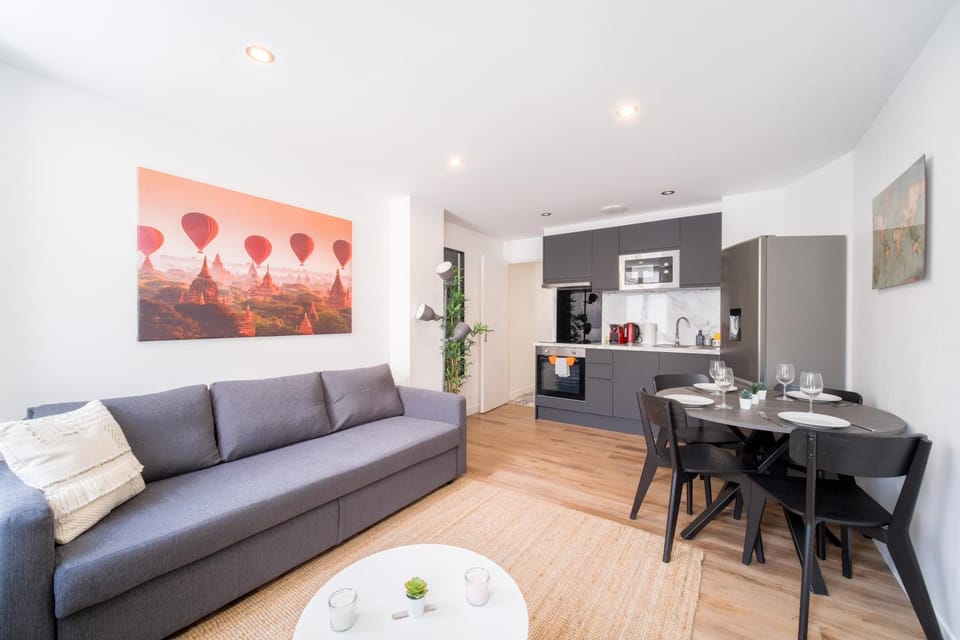 Kitchen or kitchenette, Living room, Dining area
