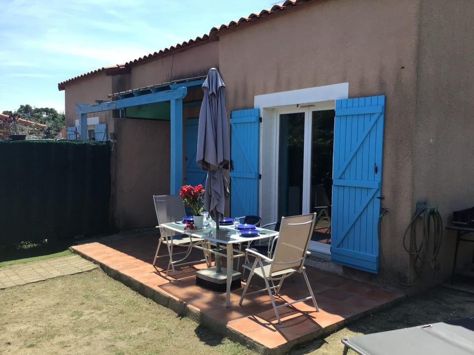 Jolie petite villa climatisée proche de la mer House in Catalonia