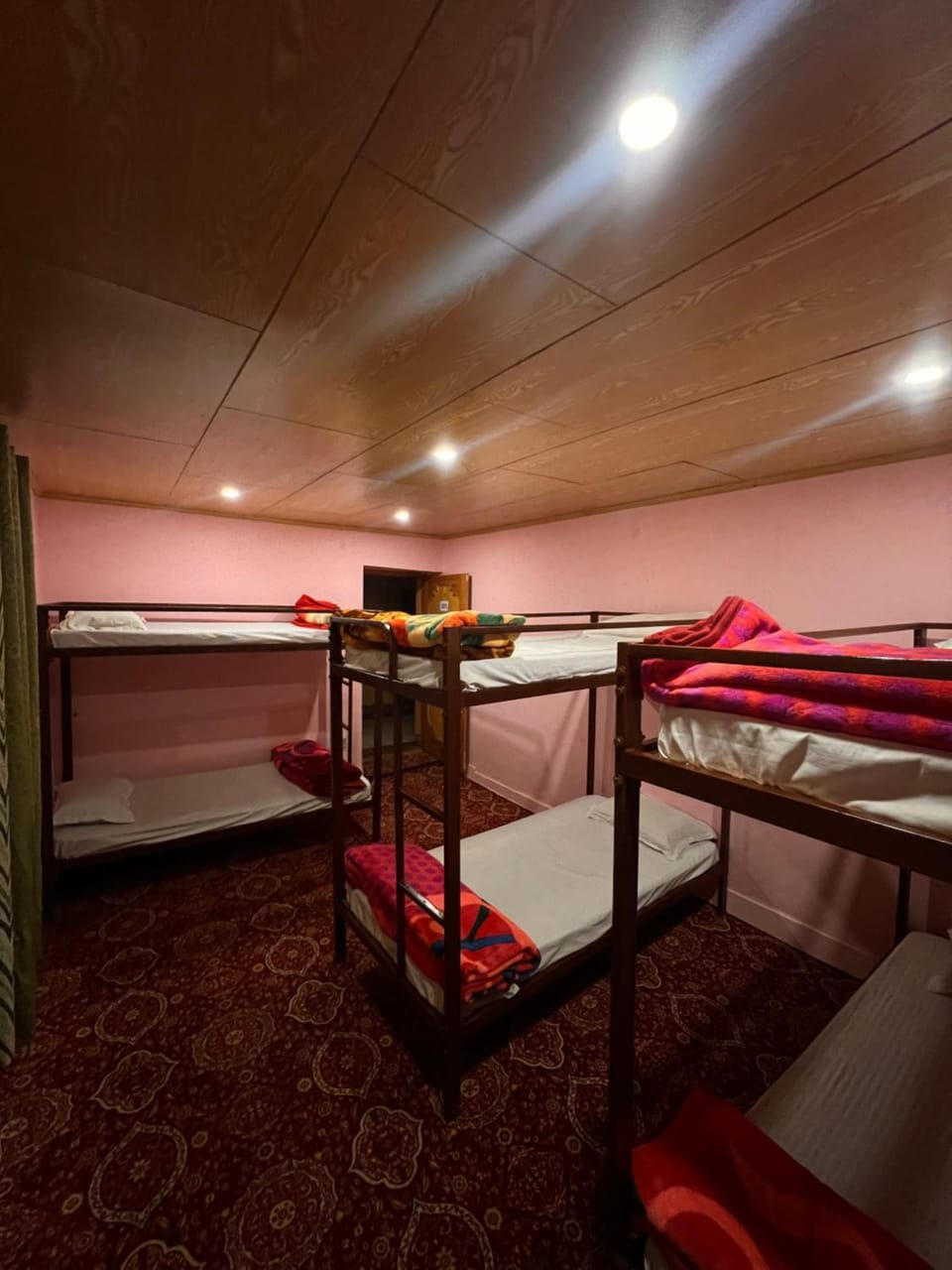 Sky Land guest house Bed and Breakfast in India