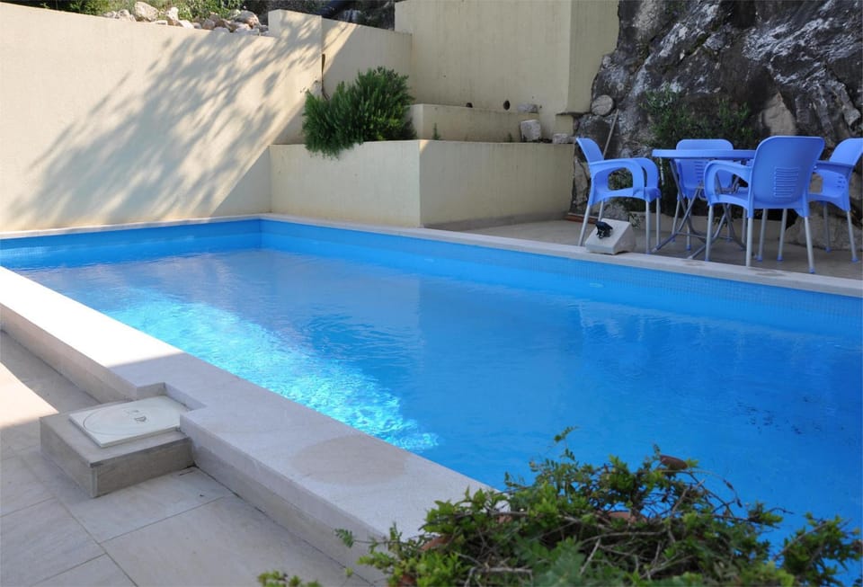 Day, Natural landscape, Summer, Swimming pool, Swimming pool