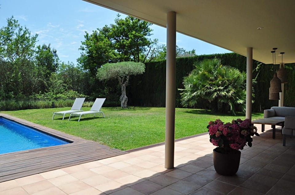 Garden, Garden view, Pool view, sunbed