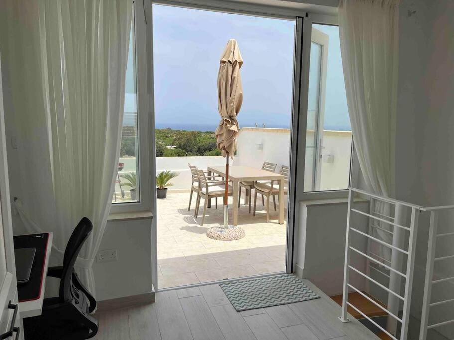Dining area, Sea view