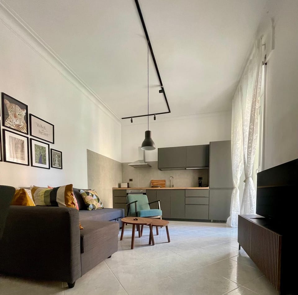 Kitchen or kitchenette, Living room, dishwasher, pet friendly