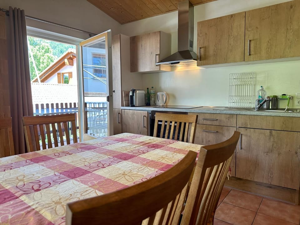 Ferienwohnungen Hänsel und Gretel - zentral, gemütlich, nah am See Apartment in Schliersee