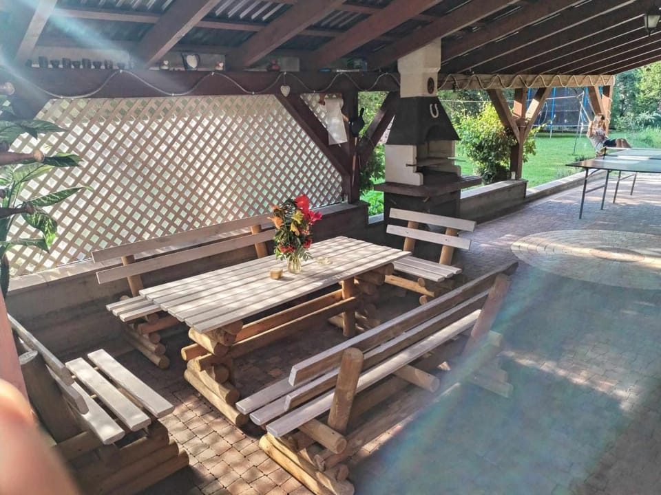 Patio, Seating area