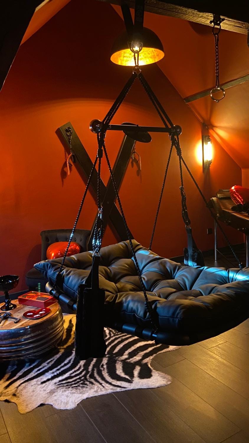 Game Room, Bedroom