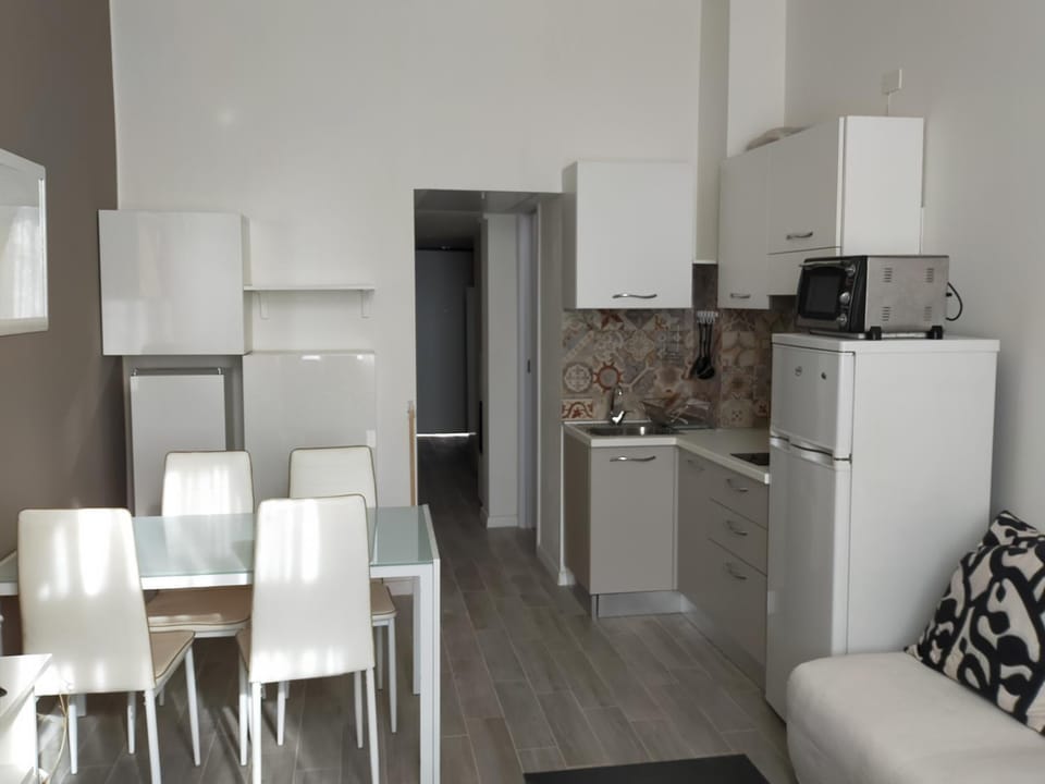 Living room, Seating area, Dining area, dishwasher, stove