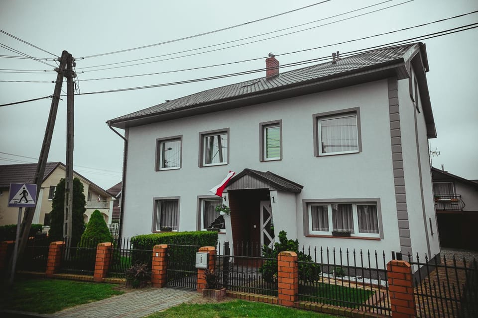 Property building, Neighbourhood, Street view