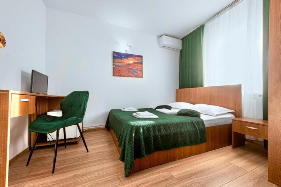 Bed, Photo of the whole room, Bedroom, hair dresser