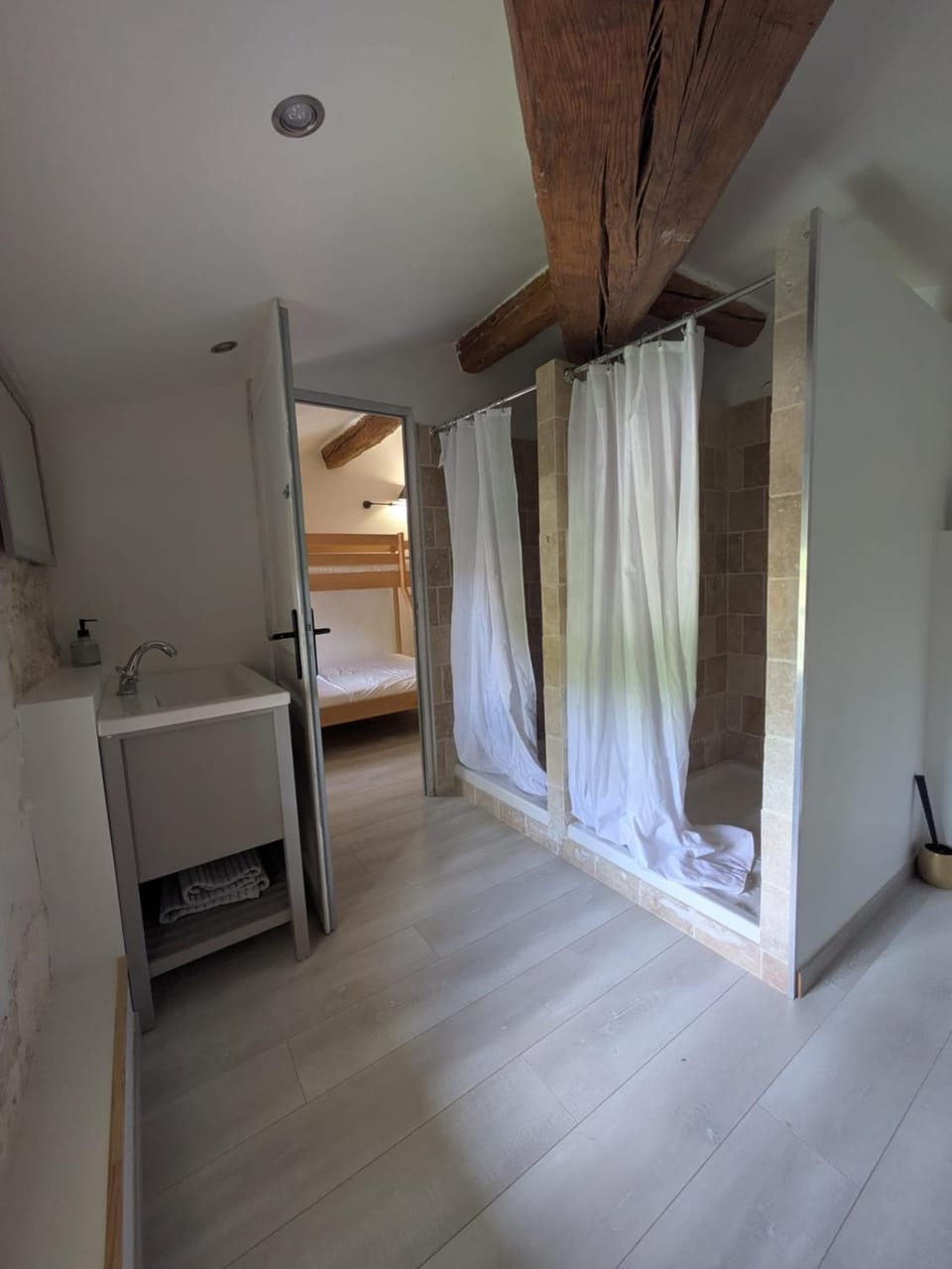 Château Sainte Colombe - Chambres Bed and Breakfast in Occitanie