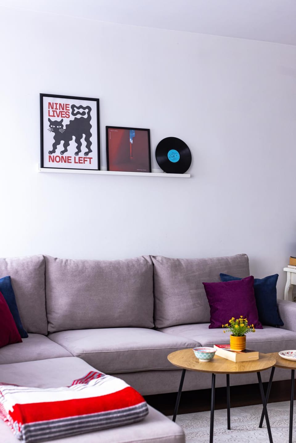 Santea's Hidden Gem: Sixth Floor Left Apartment in Serbia