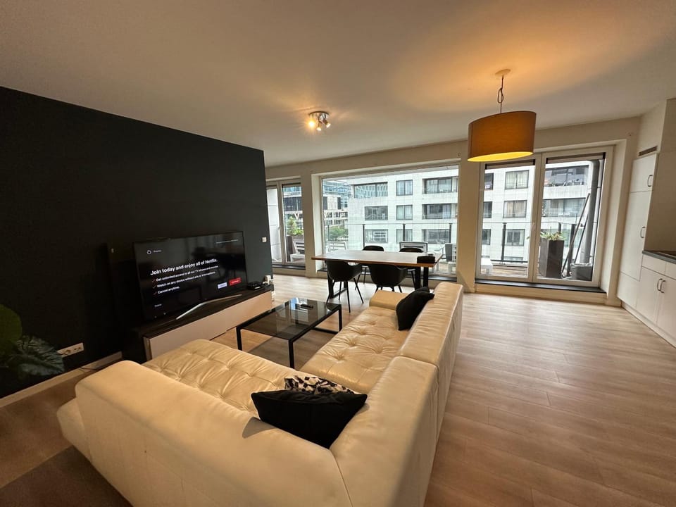 3 Bedroom Apartment in City Center with Balcony View Apartment in Brussels