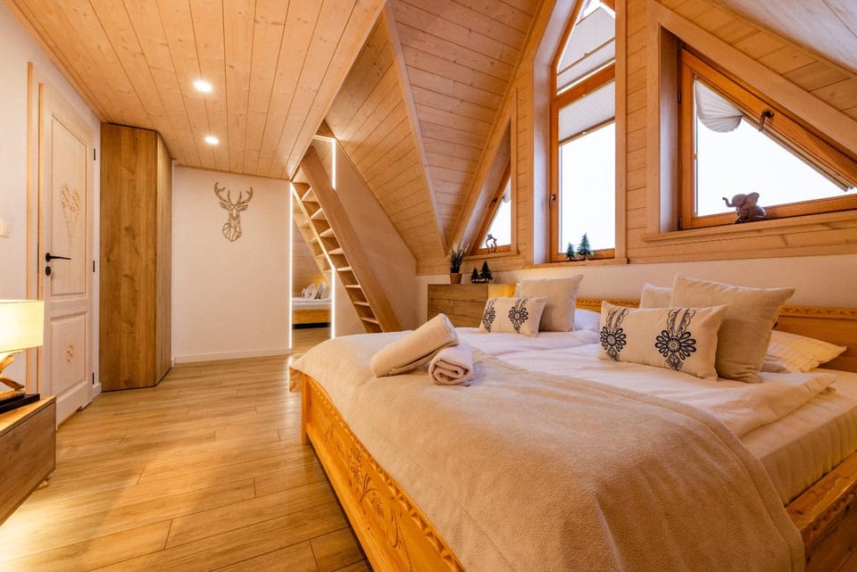 Bed, Photo of the whole room, Bedroom, wardrobe
