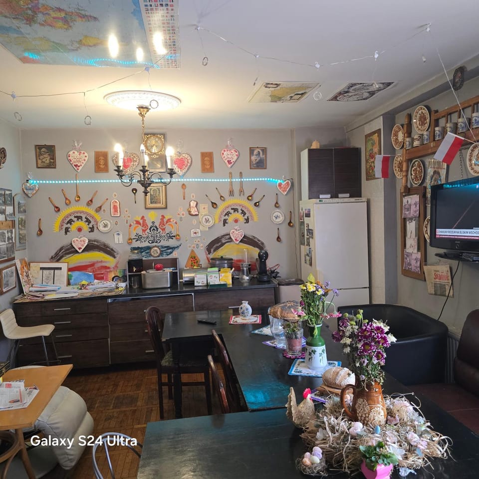 Apollo pokój 4 osobowy Szklary-Huta26 Hostel in Lower Silesian Voivodeship