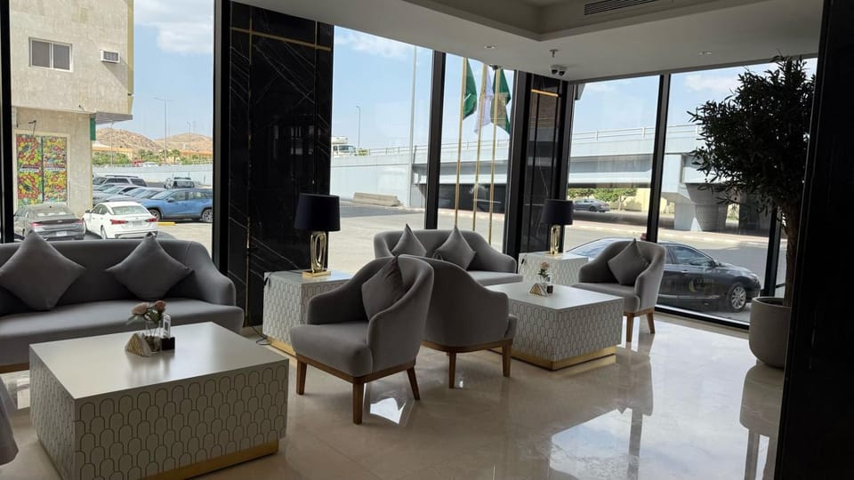 Day, Lobby or reception, Seating area