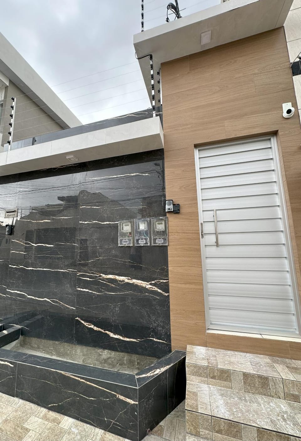 Property building, Facade/entrance