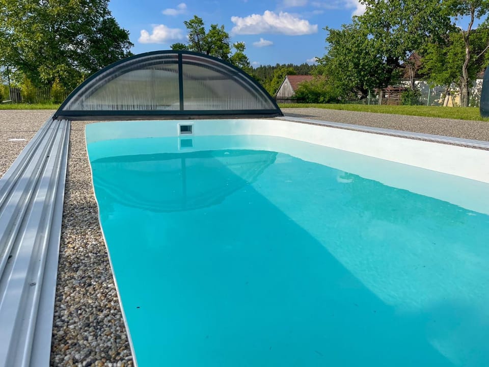 Swimming pool, Swimming pool