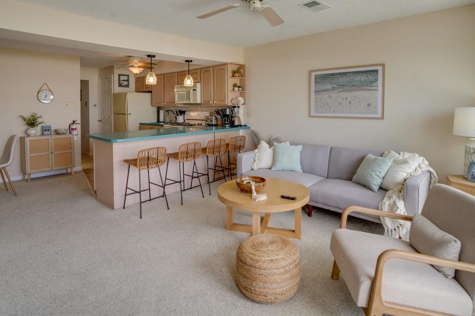 Charming Brigantine Condo Rental: Steps to Beach! House in Brigantine
