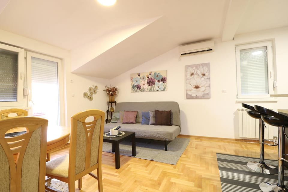 Flat 23 Apartment in Belgrade