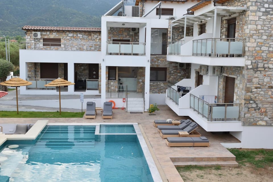 Property building, Swimming pool