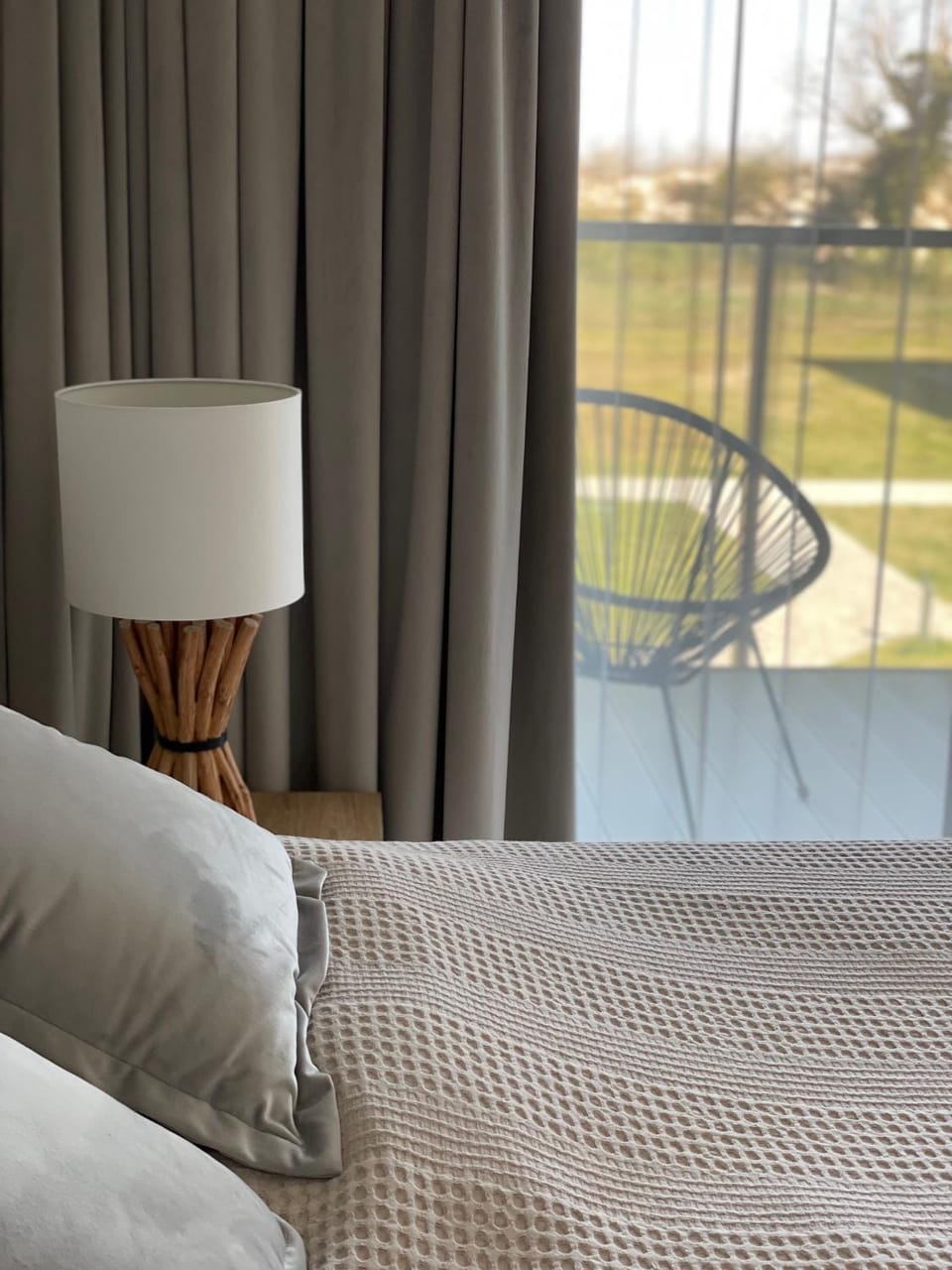 View (from property/room), Balcony/Terrace, Bedroom